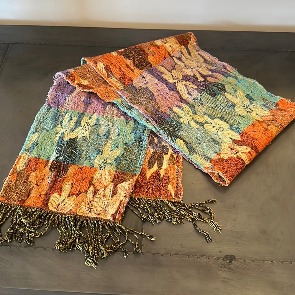 Patterned shawl